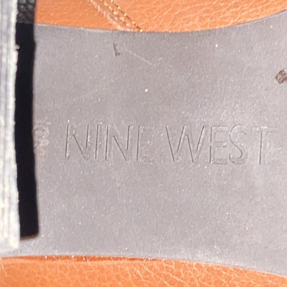 Nine West Wo size 10 LEATHER Brown Heeled Boots w/GOLD Buckle ACCENT 4” HEELS - Picture 3 of 12